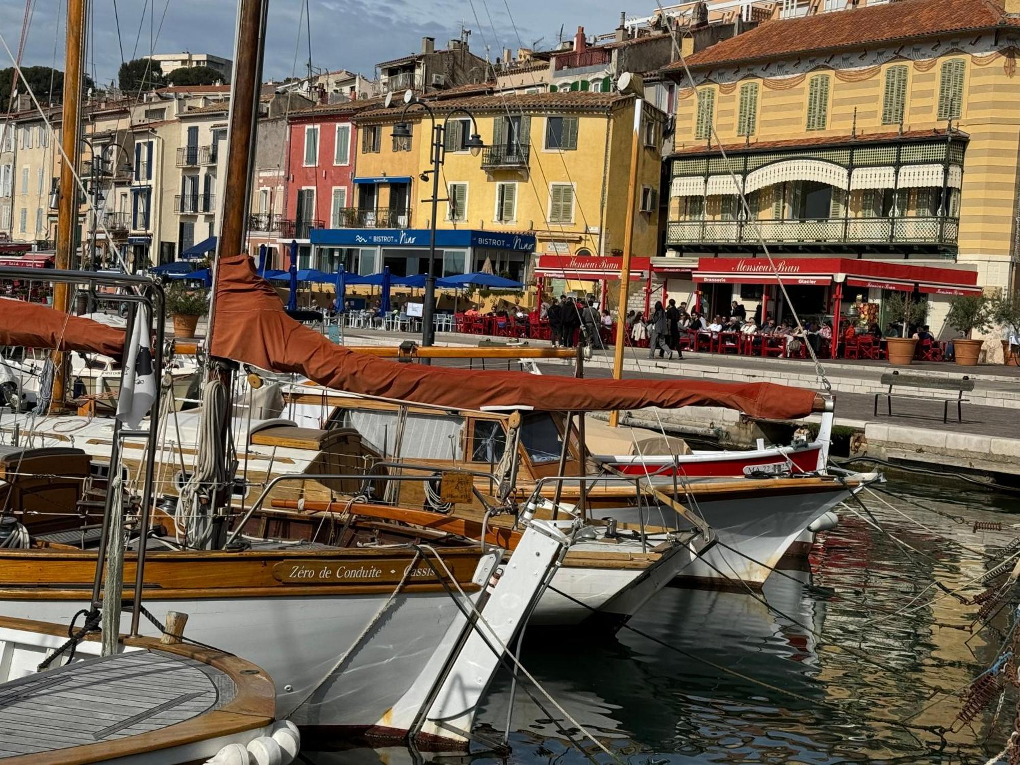 Hotel Les Jardins De Cassis - Parking Gratuit & Piscine Chauffee Exterior foto