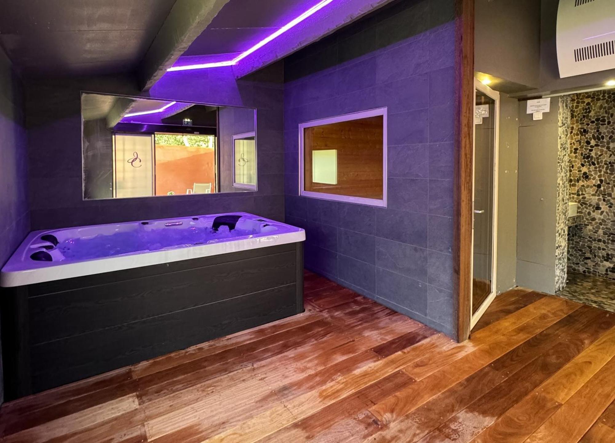 Hotel Les Jardins De Cassis - Parking Gratuit & Piscine Chauffee Exterior foto