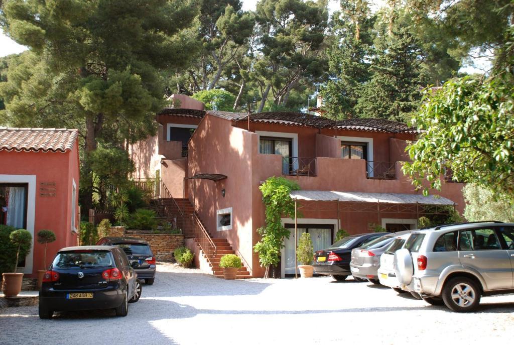 Hotel Les Jardins De Cassis - Parking Gratuit & Piscine Chauffee Exterior foto