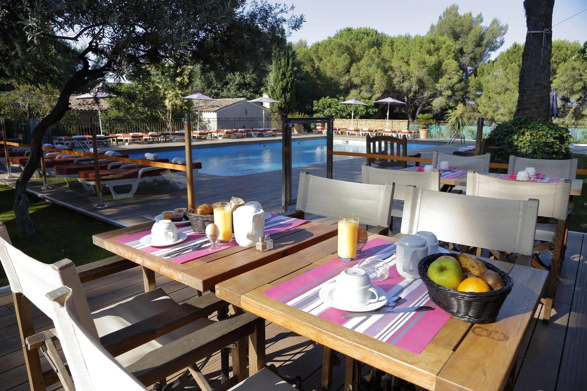 Hotel Les Jardins De Cassis - Parking Gratuit & Piscine Chauffee Exterior foto